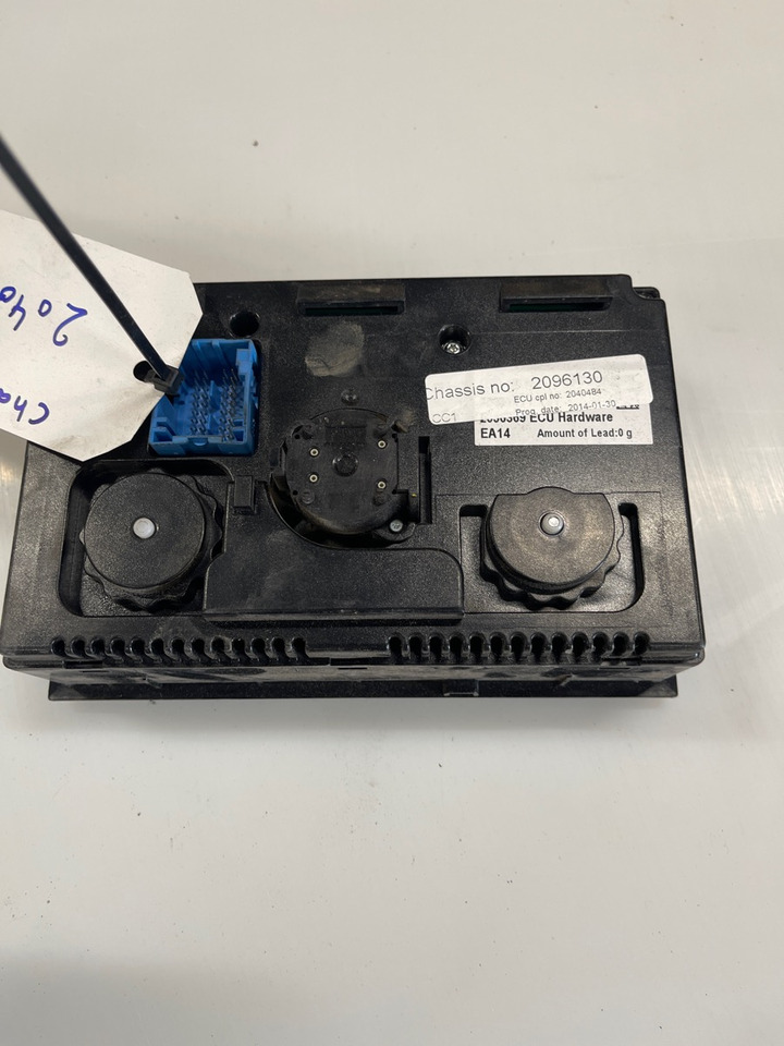 SCANIA HEAT PANEL 2040484 - Painel de instrumentos por Camião: foto 1 SCANIA HEAT PANEL 2040484 - Painel de instrumentos por Camião: foto 1