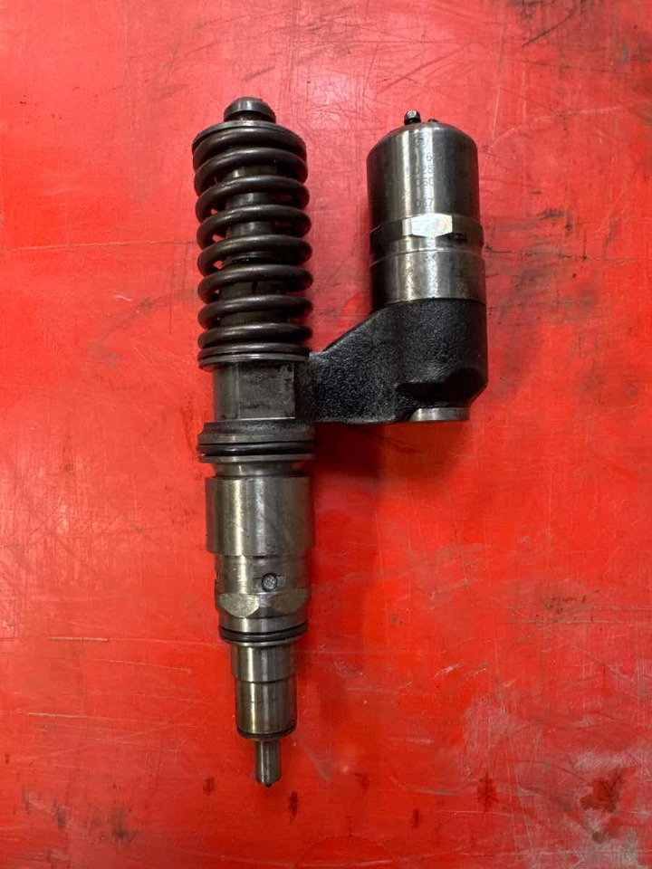 SCANIA INJECTOR 1766549 - Sistema de combustível por Camião: foto 1 SCANIA INJECTOR 1766549 - Sistema de combustível por Camião: foto 1