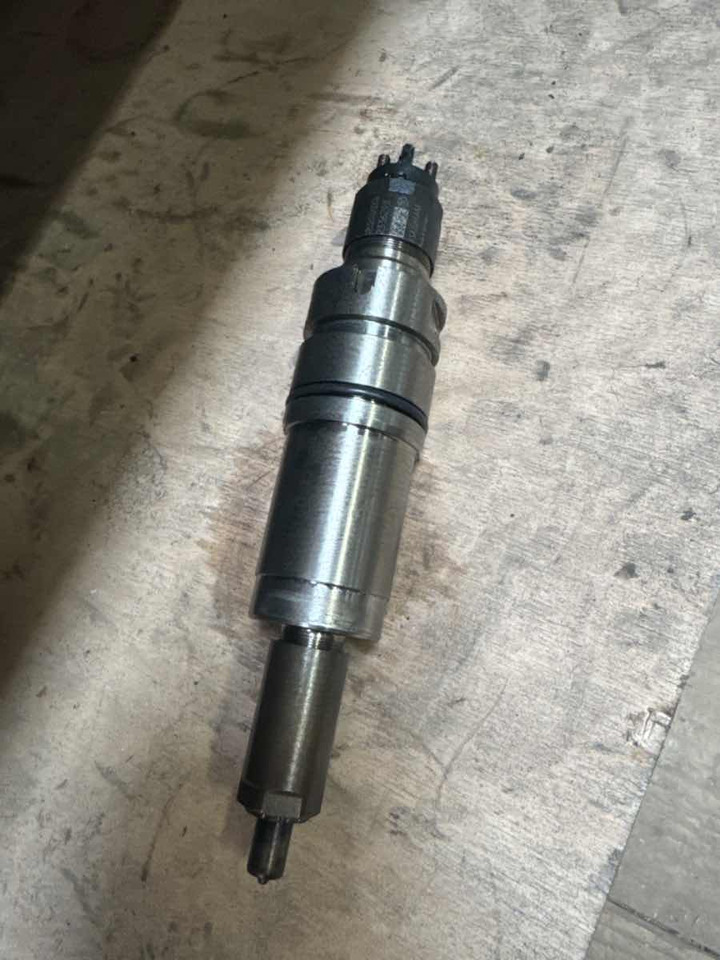 SCANIA INJECTOR 2438101 - Sistema de combustível por Camião: foto 1 SCANIA INJECTOR 2438101 - Sistema de combustível por Camião: foto 1