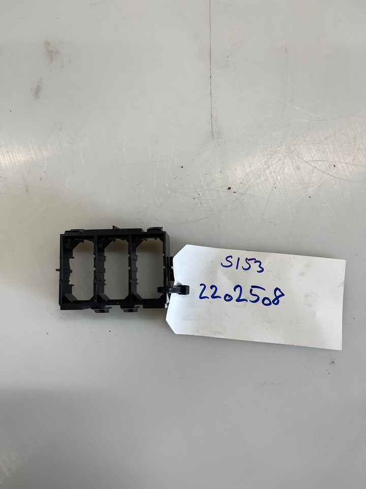 SCANIA PANEL 2202508 - Painel de instrumentos por Camião: foto 1 SCANIA PANEL 2202508 - Painel de instrumentos por Camião: foto 1