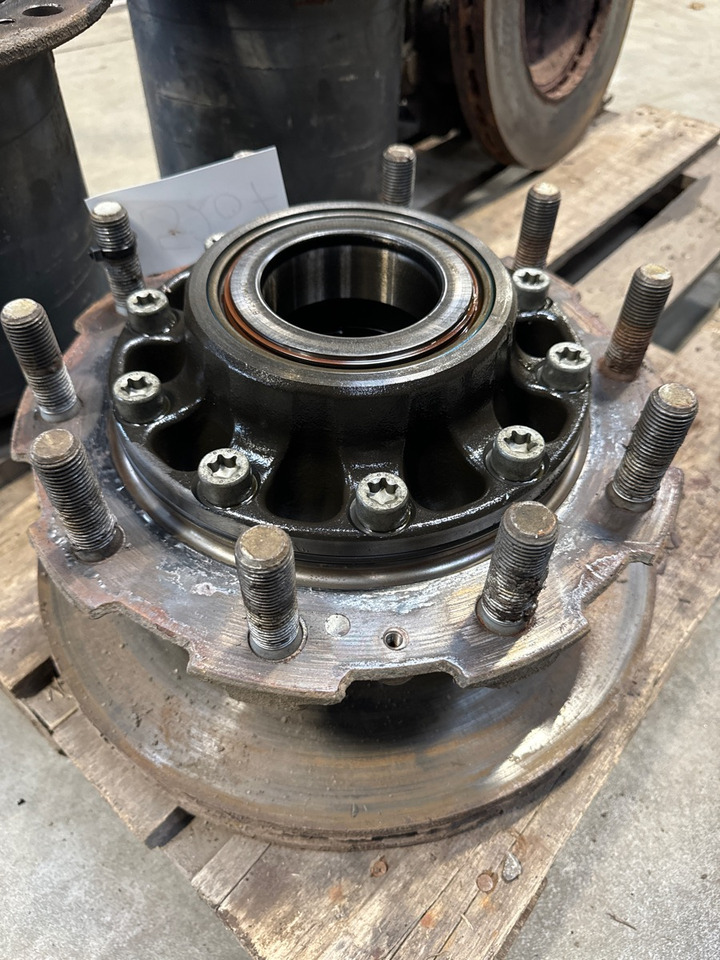 SCANIA REAR HUB // 1946274 - Cubo de roda por Camião: foto 1 SCANIA REAR HUB // 1946274 - Cubo de roda por Camião: foto 1