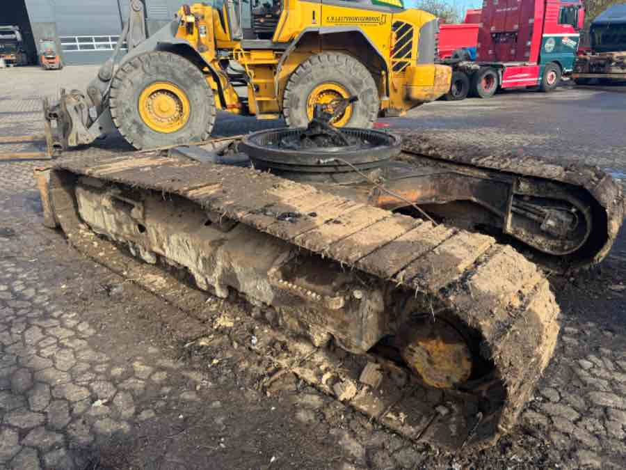 VOLVO CONSTRUCTION EXCAVATOR ECR145 UNDERCARRIAGE - Peças de material rodante por Escavadora de rastos: foto 2 VOLVO CONSTRUCTION EXCAVATOR ECR145 UNDERCARRIAGE - Peças de material rodante por Escavadora de rastos: foto 2