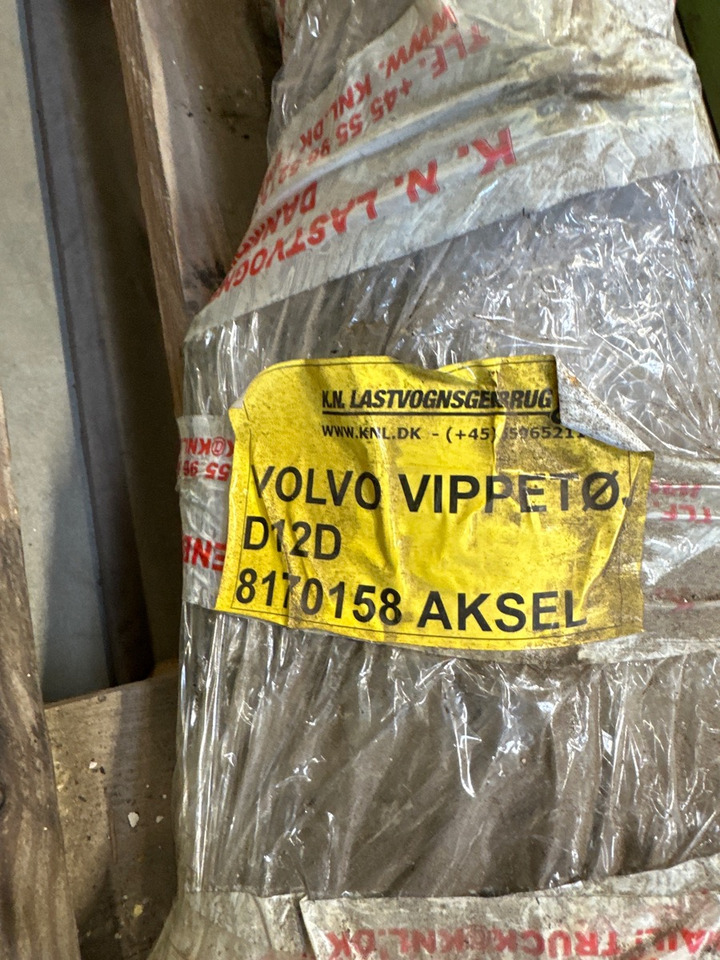 VOLVO D12D ROLLER ASSY D12D - Motor e peças por Camião: foto 2 VOLVO D12D ROLLER ASSY D12D - Motor e peças por Camião: foto 2