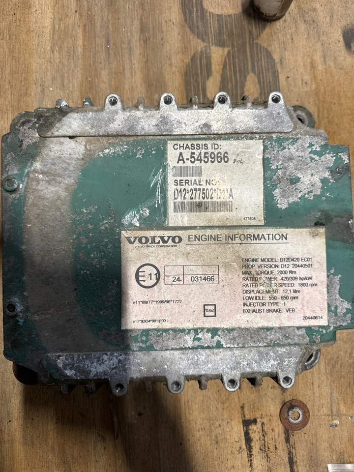 VOLVO ECU 3161962 P09 - Sistema elétrico por Camião: foto 2 VOLVO ECU 3161962 P09 - Sistema elétrico por Camião: foto 2