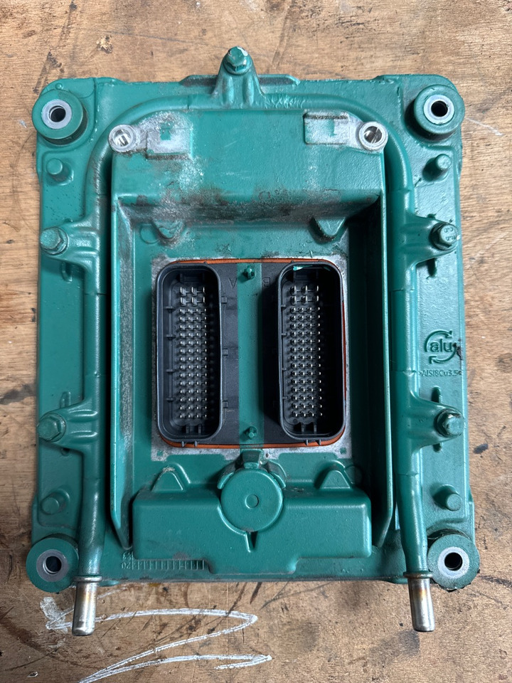 VOLVO ENGINE ECU 23188808 P01 - Sistema elétrico por Camião: foto 2 VOLVO ENGINE ECU 23188808 P01 - Sistema elétrico por Camião: foto 2
