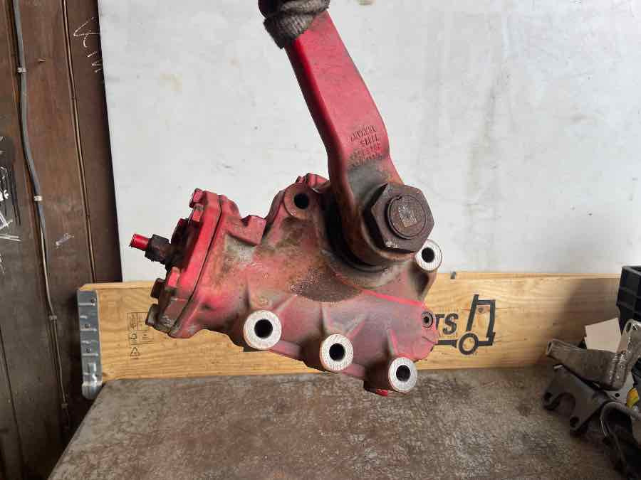 VOLVO STEERING GEAR 250351 - Direcção por Camião: foto 2 VOLVO STEERING GEAR 250351 - Direcção por Camião: foto 2
