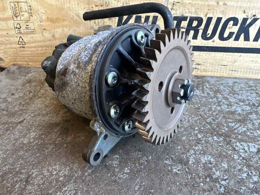 VOLVO STEERING PUMP 21910863 - Direcção por Camião: foto 2 VOLVO STEERING PUMP 21910863 - Direcção por Camião: foto 2