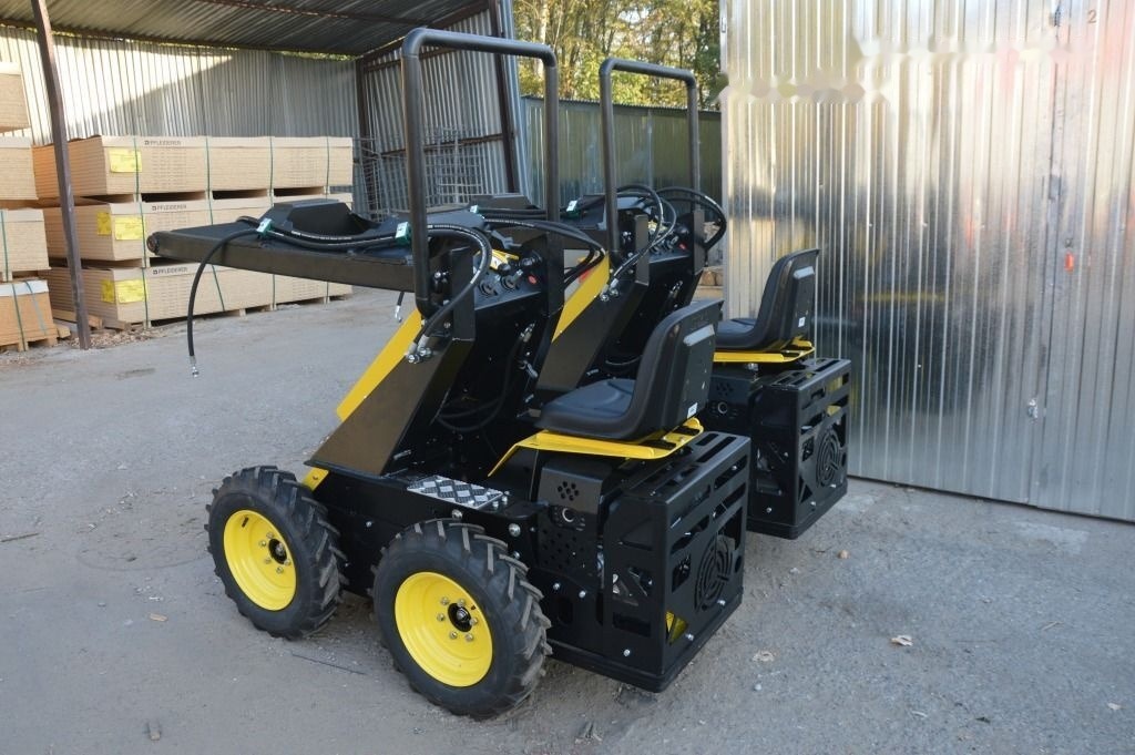 Tur Poland Miniradlader Miniloader Mini hoflader TUR N 520 Briggs&Stratton - Mini pá carregadora: foto 5 Tur Poland Miniradlader Miniloader Mini hoflader TUR N 520 Briggs&Stratton - Mini pá carregadora: foto 5