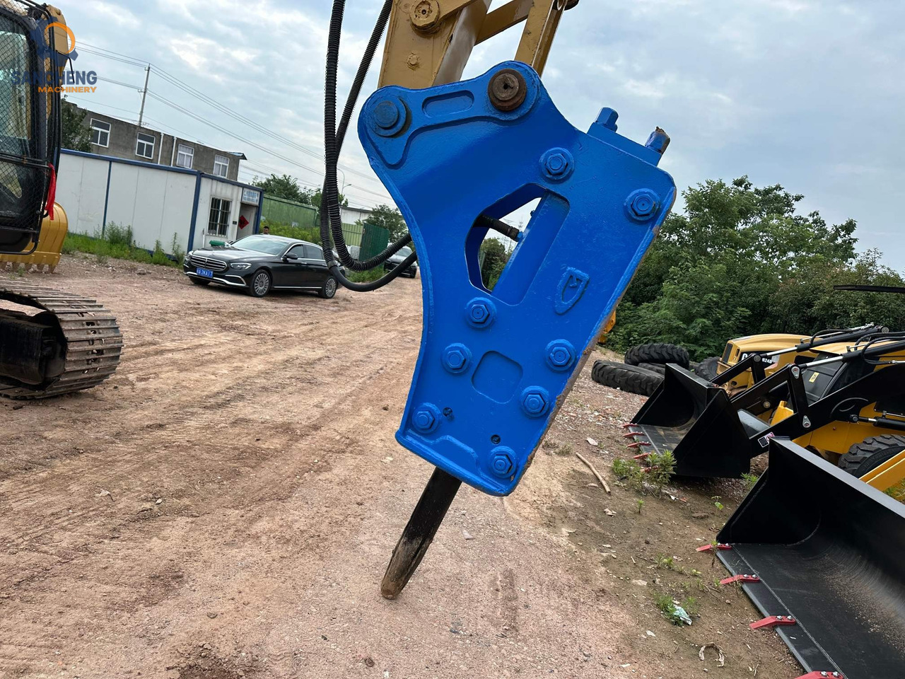 CAT 320CL crawler excavator with hammer - Escavadora de rastos: foto 5 CAT 320CL crawler excavator with hammer - Escavadora de rastos: foto 5