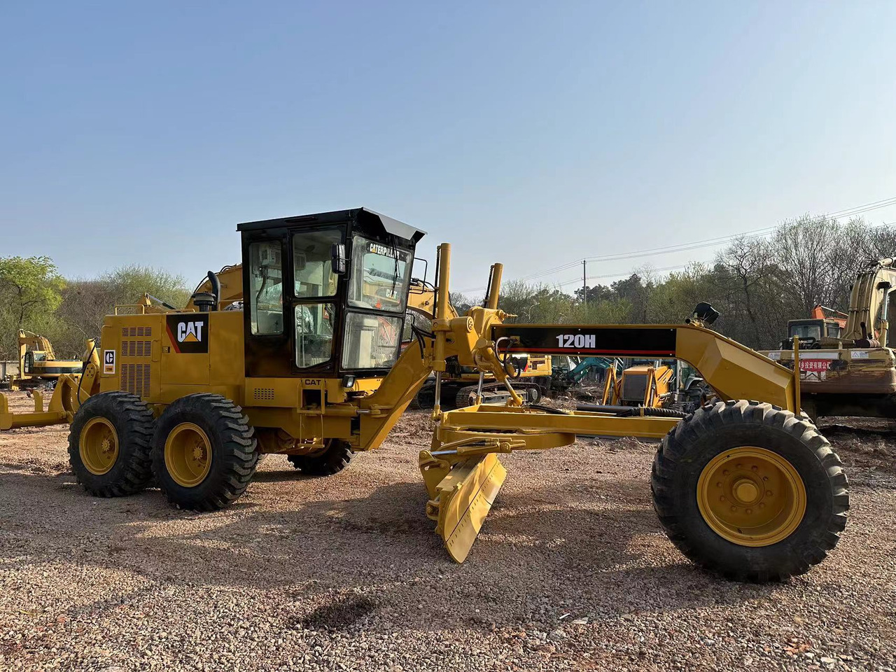 CATERPILLAR 120H - Motoniveladora: foto 5 CATERPILLAR 120H - Motoniveladora: foto 5