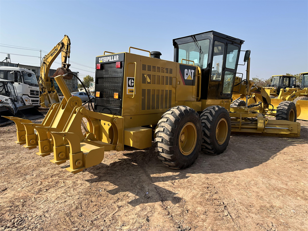CATERPILLAR 140H - Motoniveladora: foto 5 CATERPILLAR 140H - Motoniveladora: foto 5