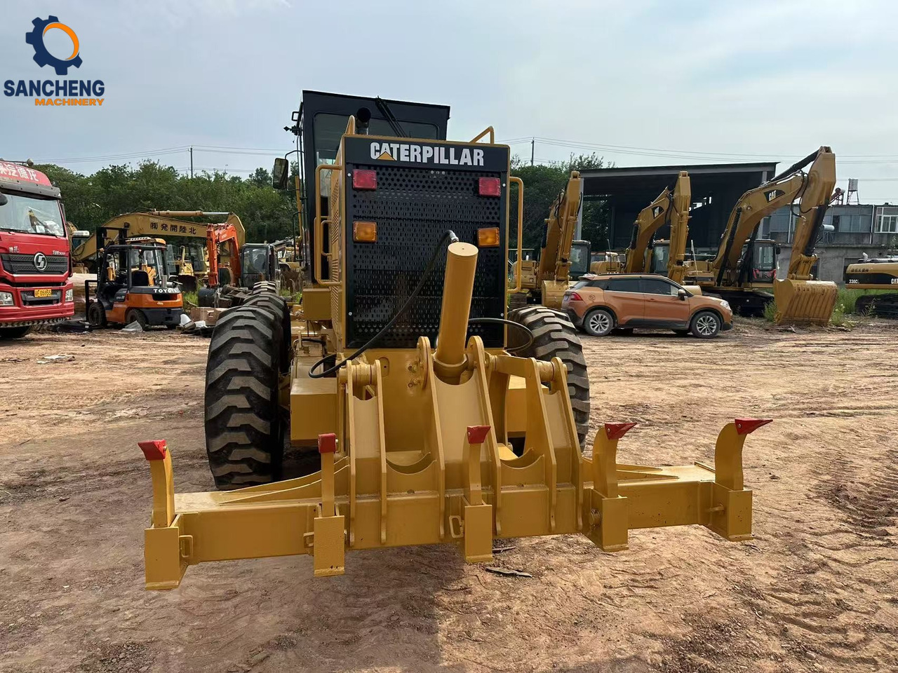 CATERPILLAR 140K - Motoniveladora: foto 4 CATERPILLAR 140K - Motoniveladora: foto 4