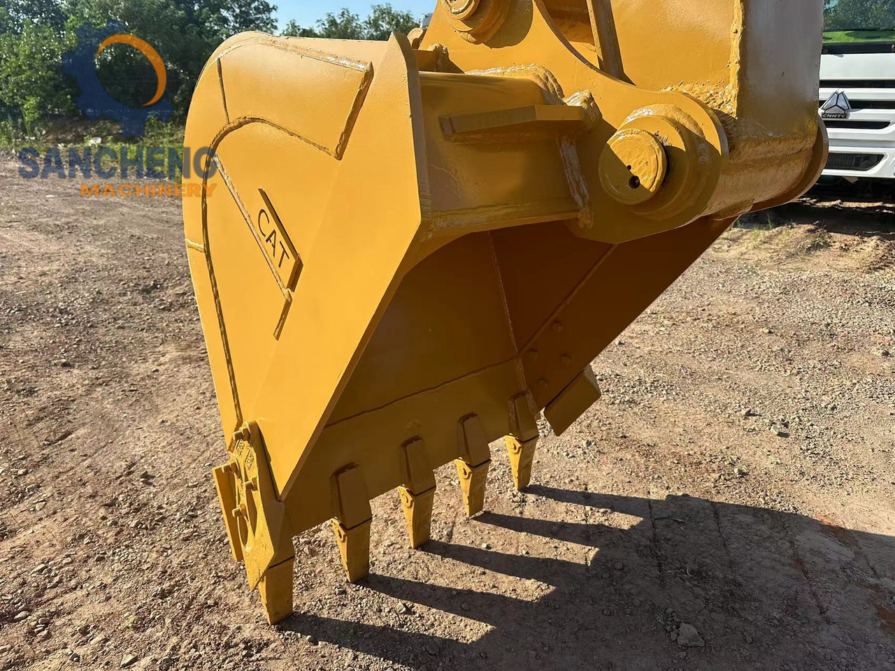 Escavadora de rastos CATERPILLAR 320B: foto 11