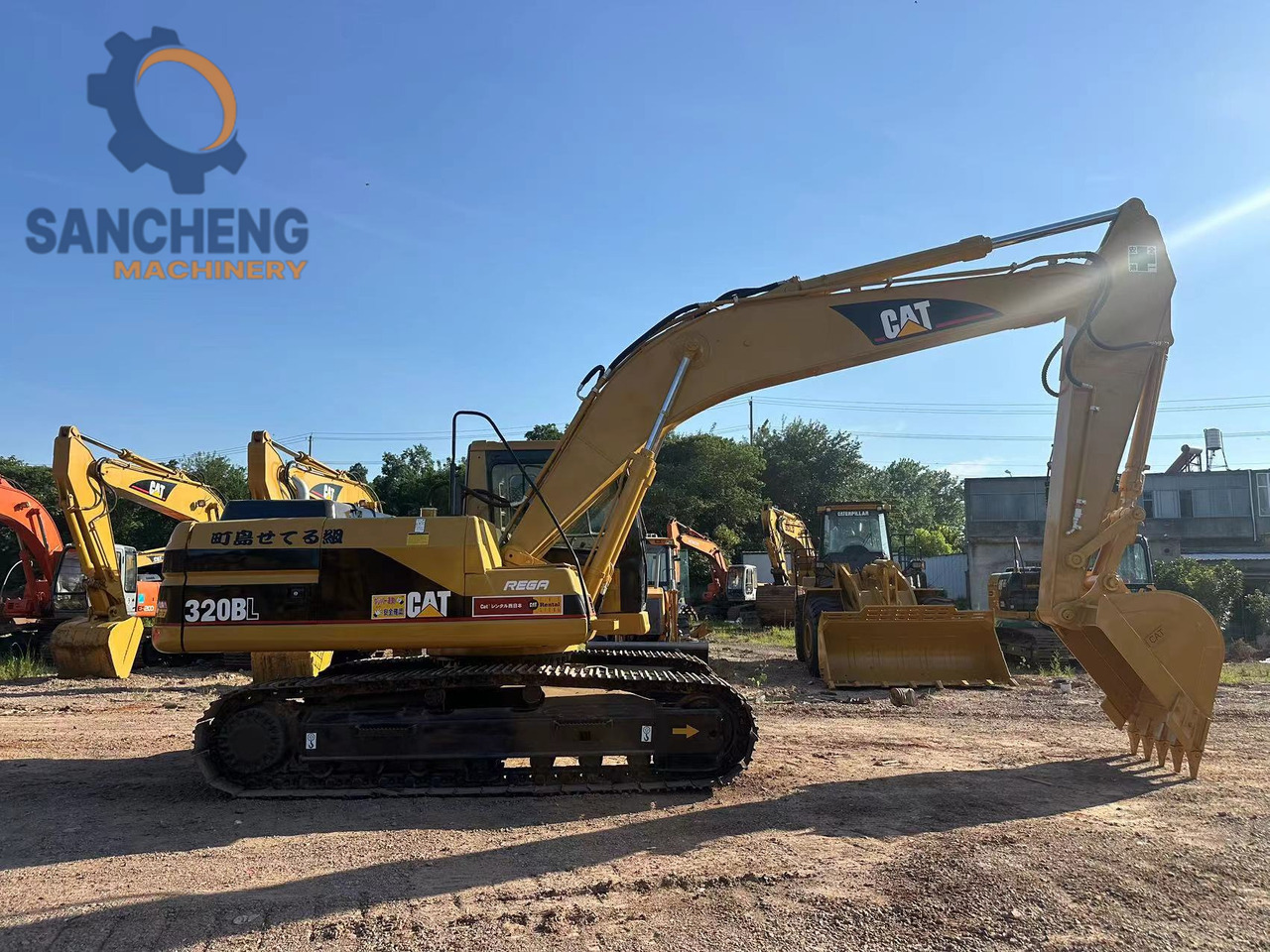 CATERPILLAR 320BL - Escavadora de rastos: foto 1 CATERPILLAR 320BL - Escavadora de rastos: foto 1
