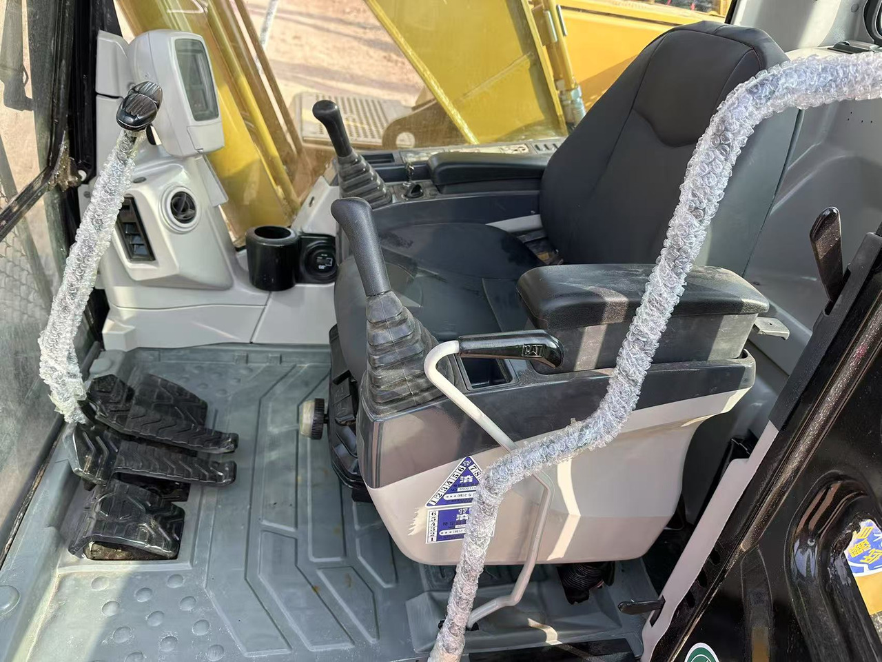 CATERPILLAR 320C - Escavadora de rastos: foto 5 CATERPILLAR 320C - Escavadora de rastos: foto 5