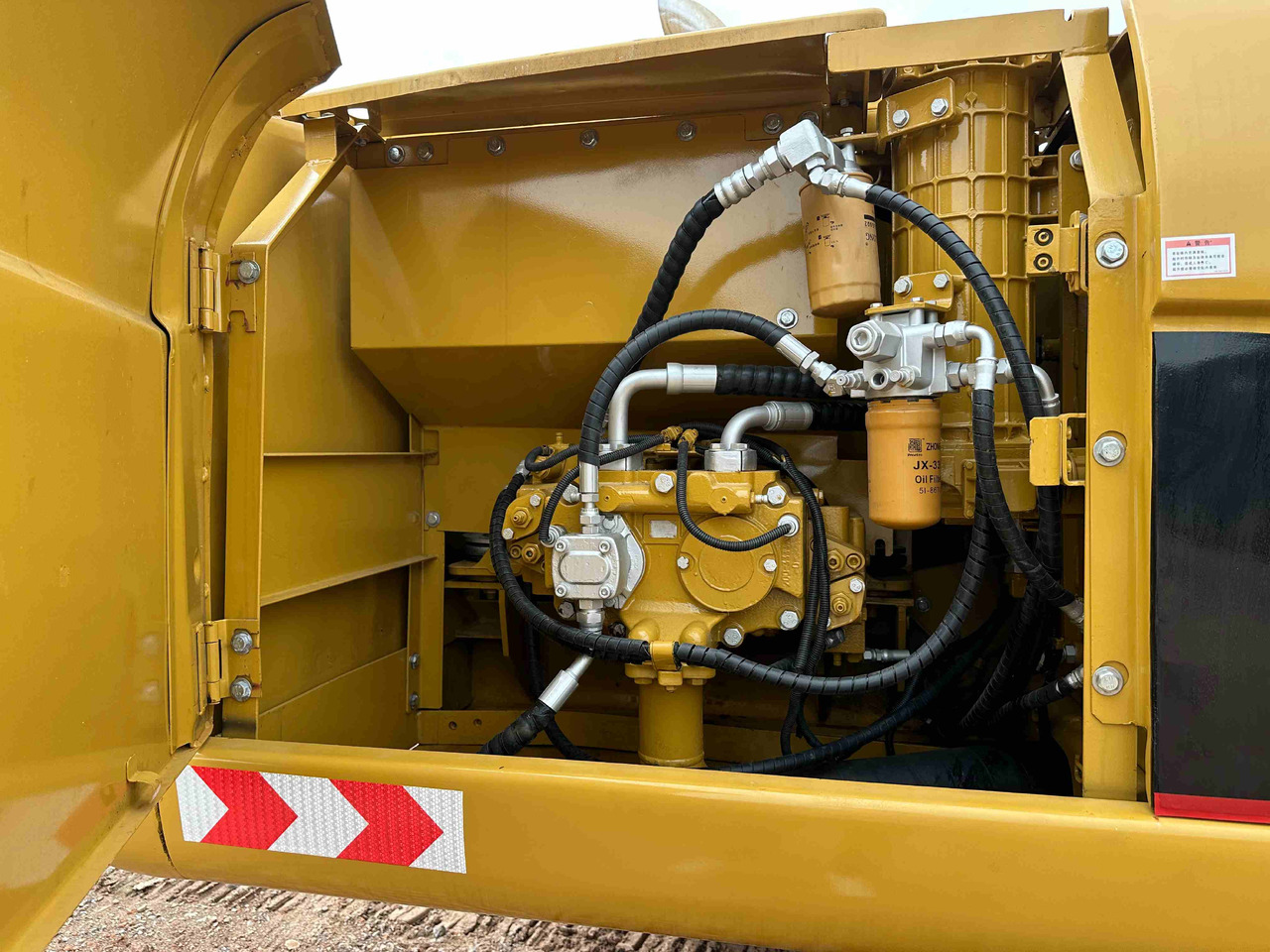 Escavadora de rastos CATERPILLAR 320CL: foto 10