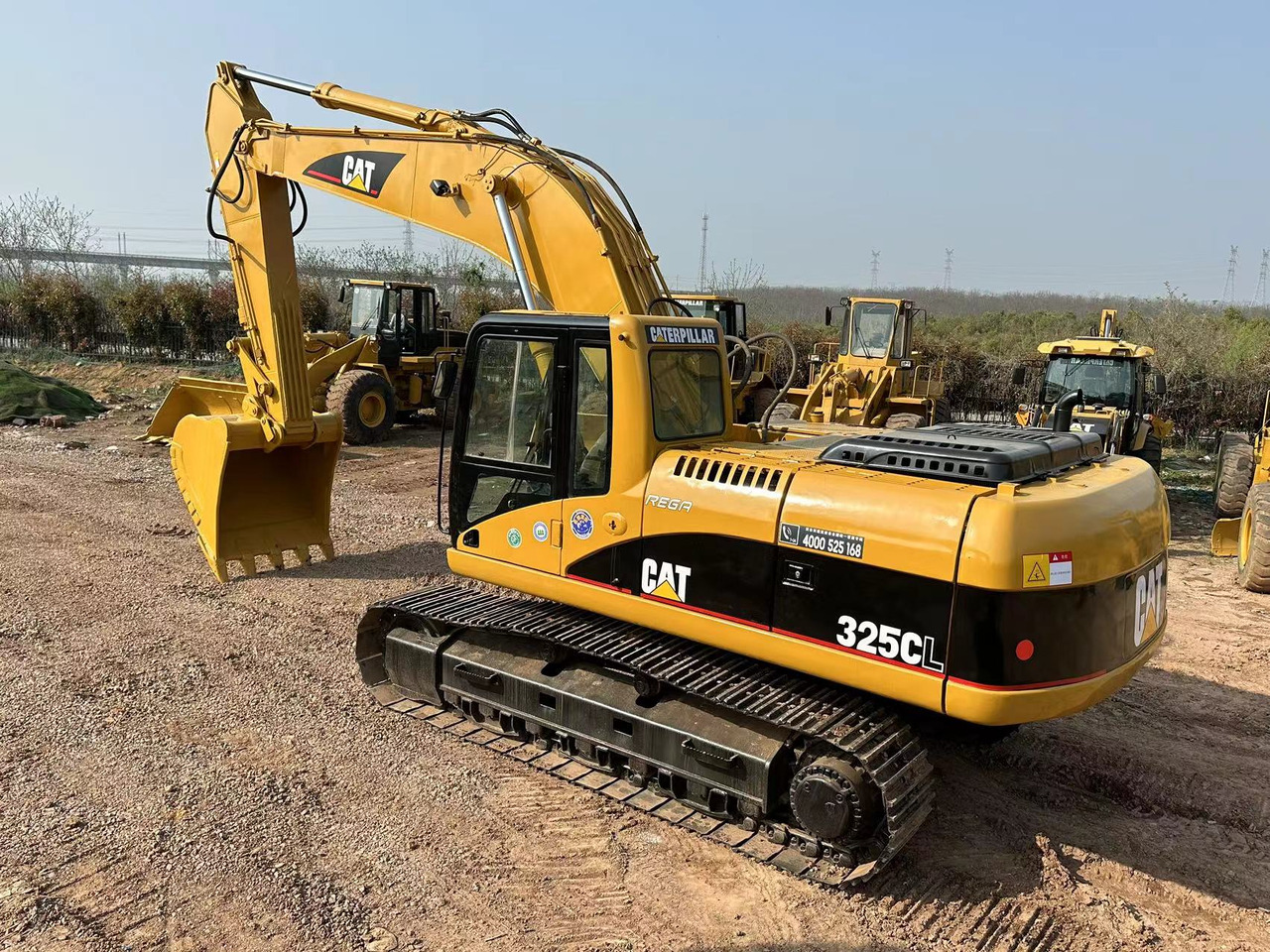 CATERPILLAR 325C - Escavadora de rastos: foto 4 CATERPILLAR 325C - Escavadora de rastos: foto 4
