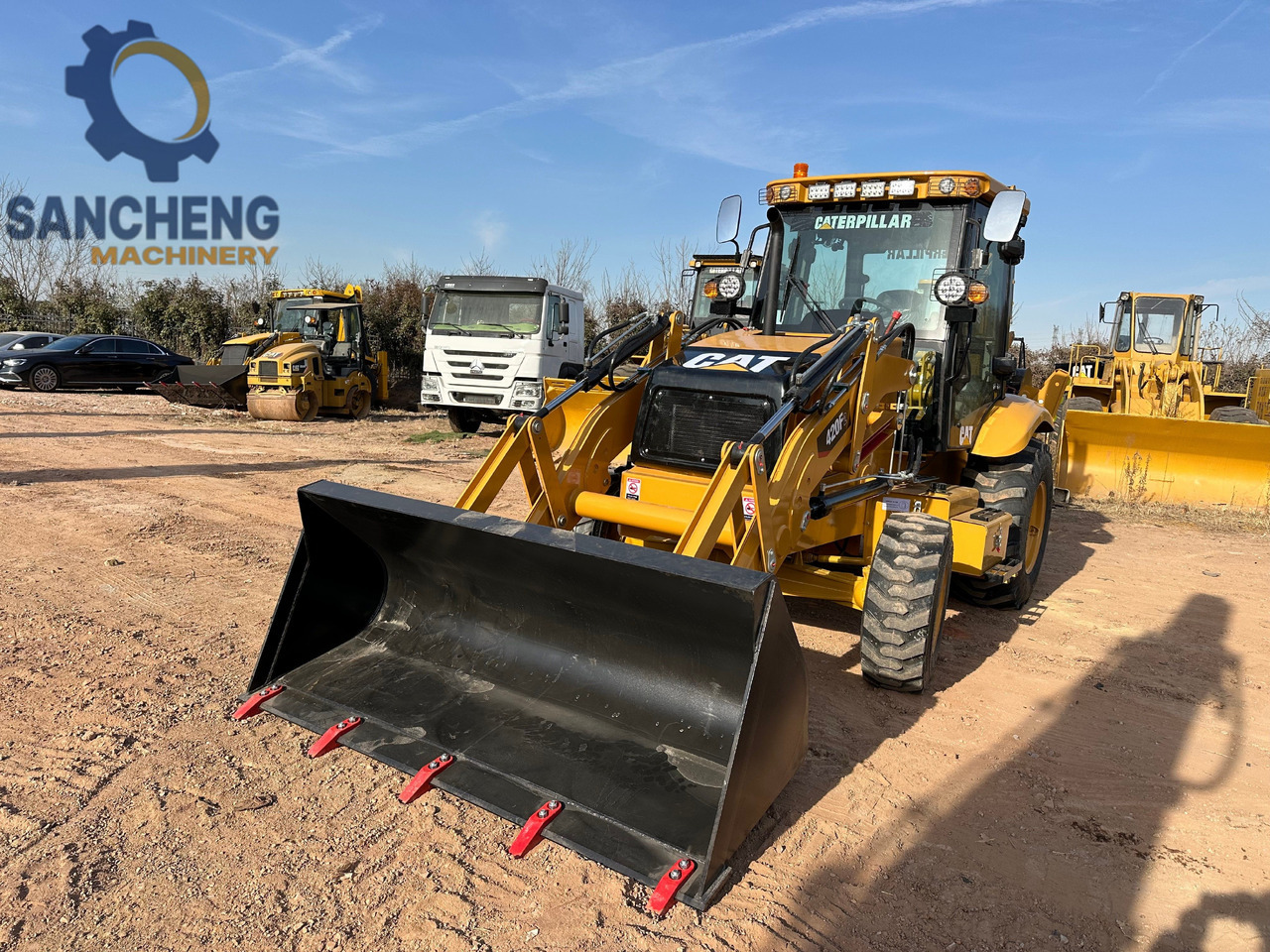 CATERPILLAR 420F2 - Retroescavadeira: foto 5 CATERPILLAR 420F2 - Retroescavadeira: foto 5