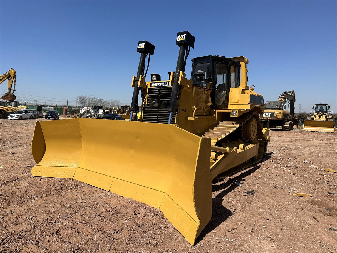 CATERPILLAR D8R - Buldôzer: foto 5 CATERPILLAR D8R - Buldôzer: foto 5