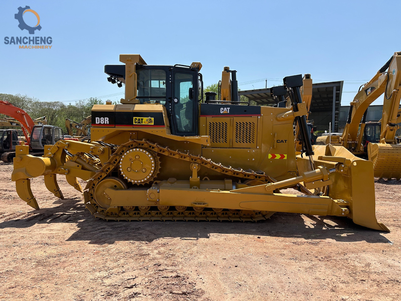 CATERPILLAR D8R - Buldôzer: foto 4 CATERPILLAR D8R - Buldôzer: foto 4