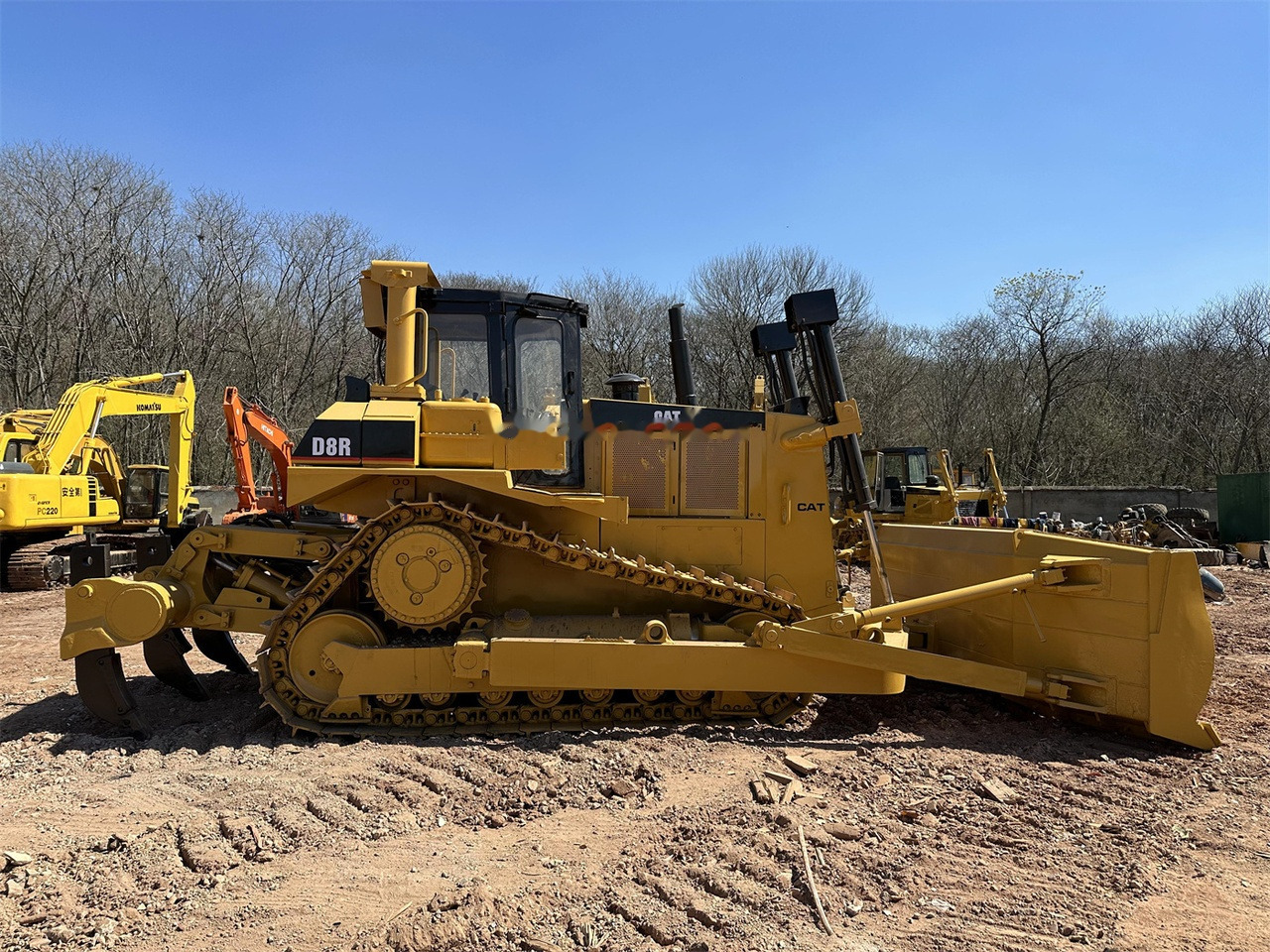 CATERPILLAR D8R - Buldôzer: foto 4 CATERPILLAR D8R - Buldôzer: foto 4