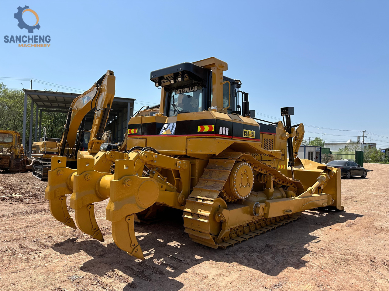 CATERPILLAR D8R - Buldôzer: foto 1 CATERPILLAR D8R - Buldôzer: foto 1