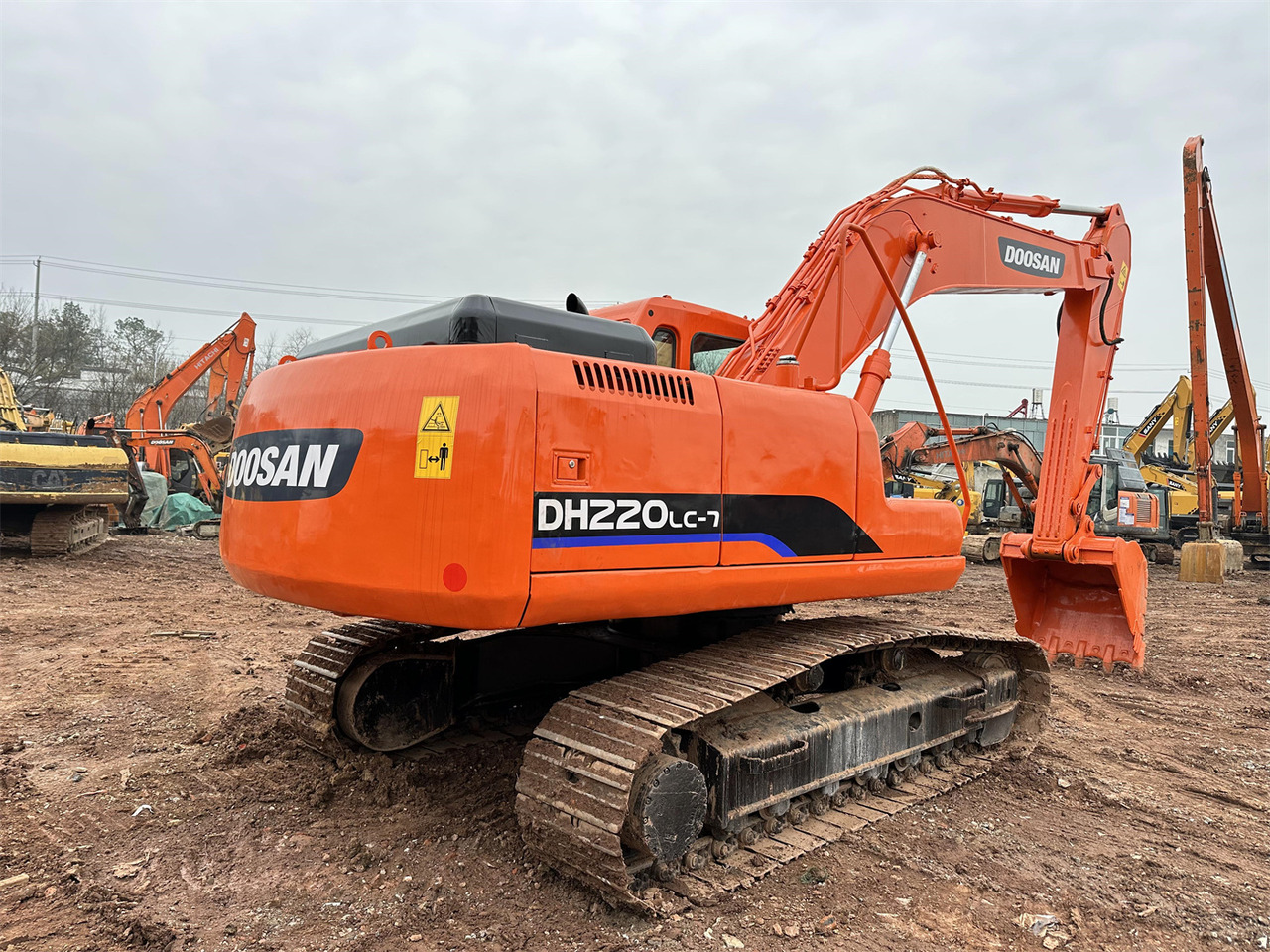 DOOSAN DH220 - Escavadora de rastos: foto 5 DOOSAN DH220 - Escavadora de rastos: foto 5