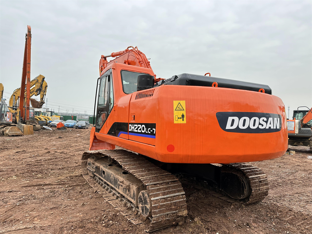 DOOSAN DH220 - Escavadora de rastos: foto 3 DOOSAN DH220 - Escavadora de rastos: foto 3