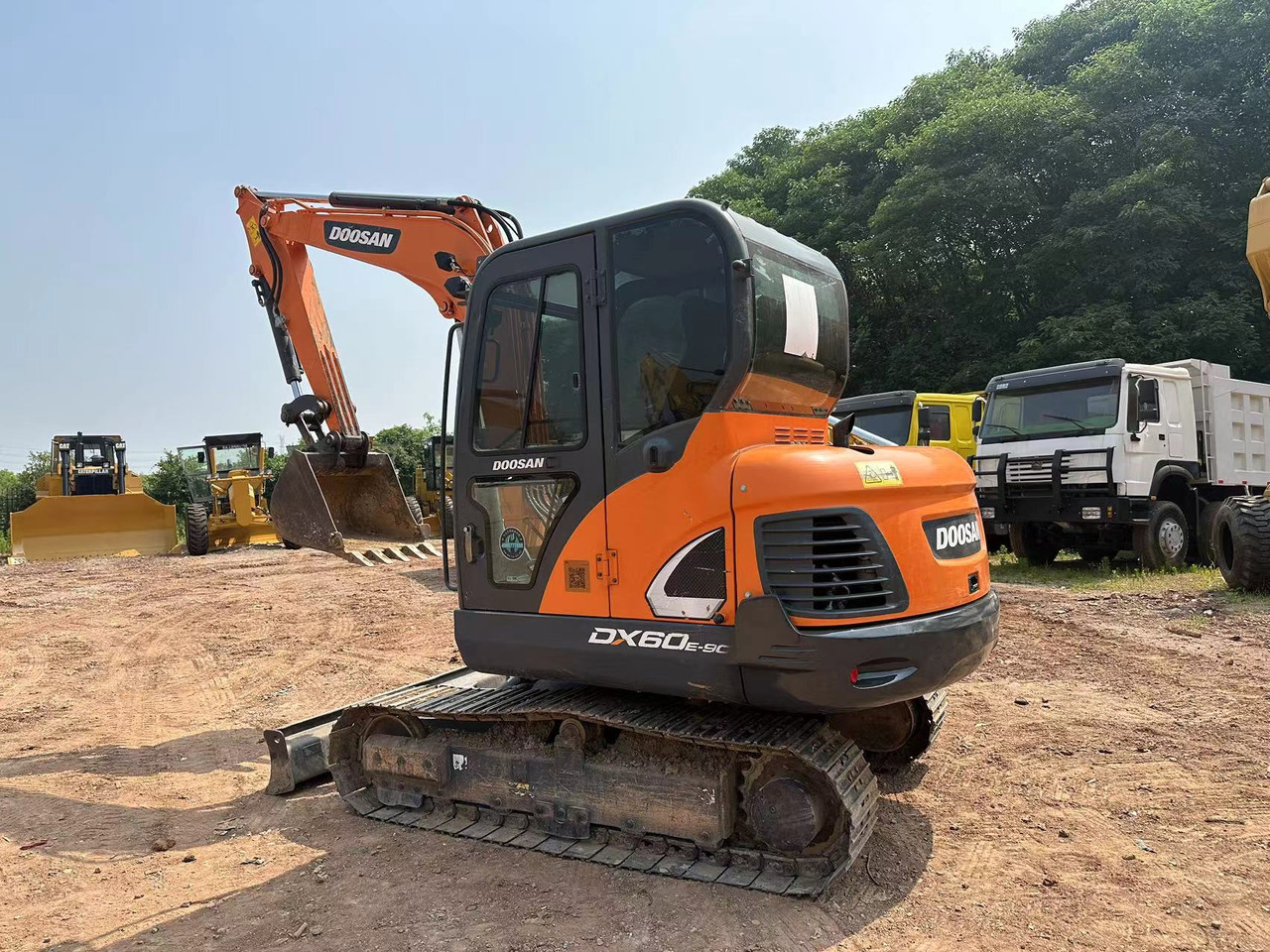 DOOSAN DX60 - Mini escavadeira: foto 2 DOOSAN DX60 - Mini escavadeira: foto 2