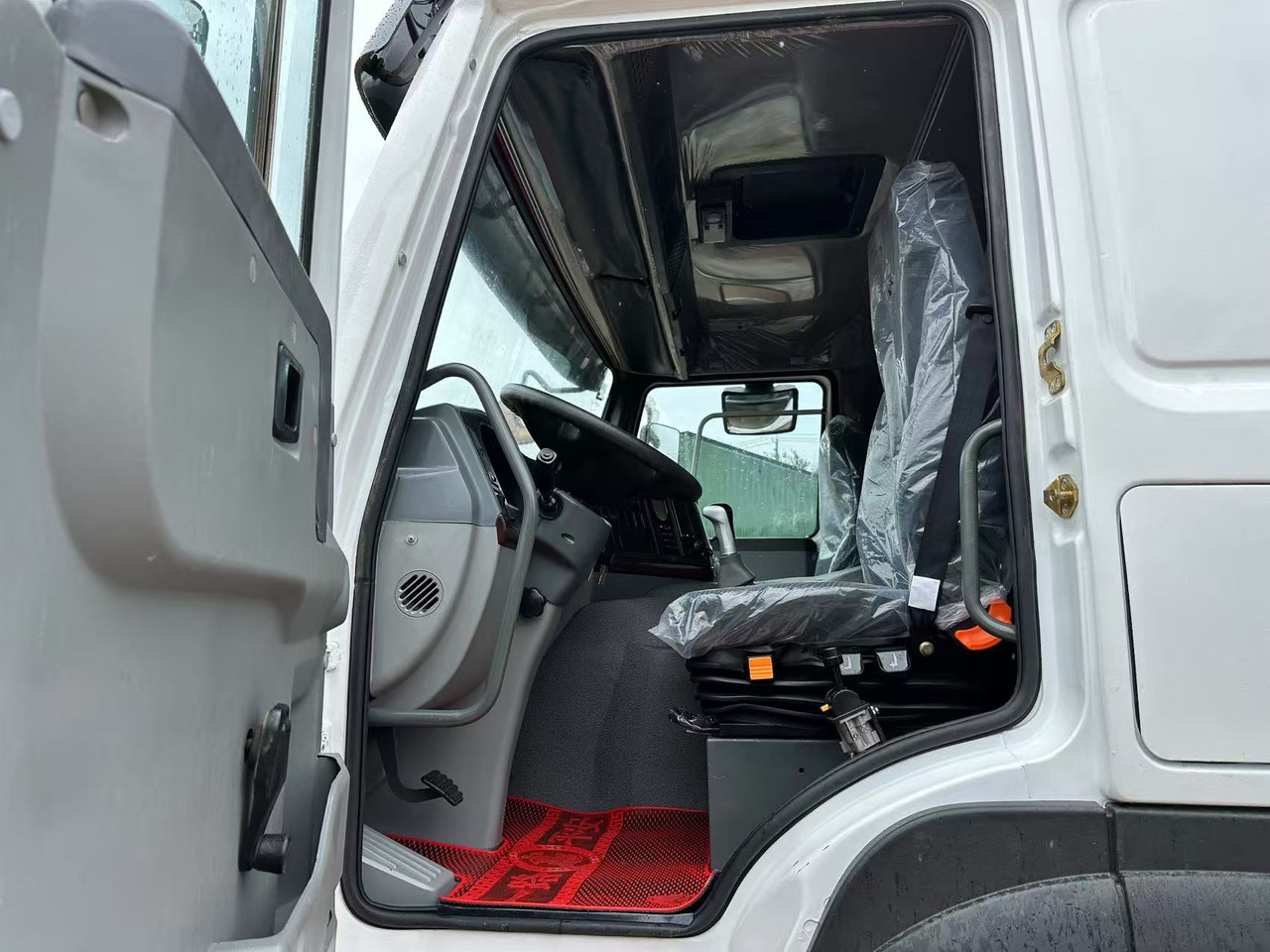 Leasing de HOWO 371hp HOWO 371hp: foto 7 Leasing de HOWO 371hp HOWO 371hp: foto 7