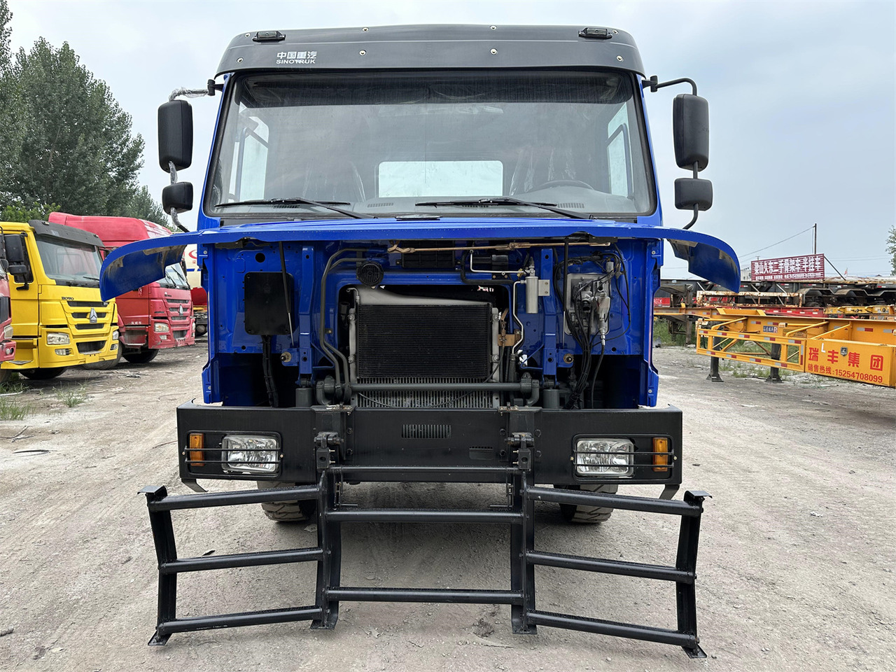 SINOTRUK HOWO 371 Chassis truck - Camião chassi: foto 3 SINOTRUK HOWO 371 Chassis truck - Camião chassi: foto 3