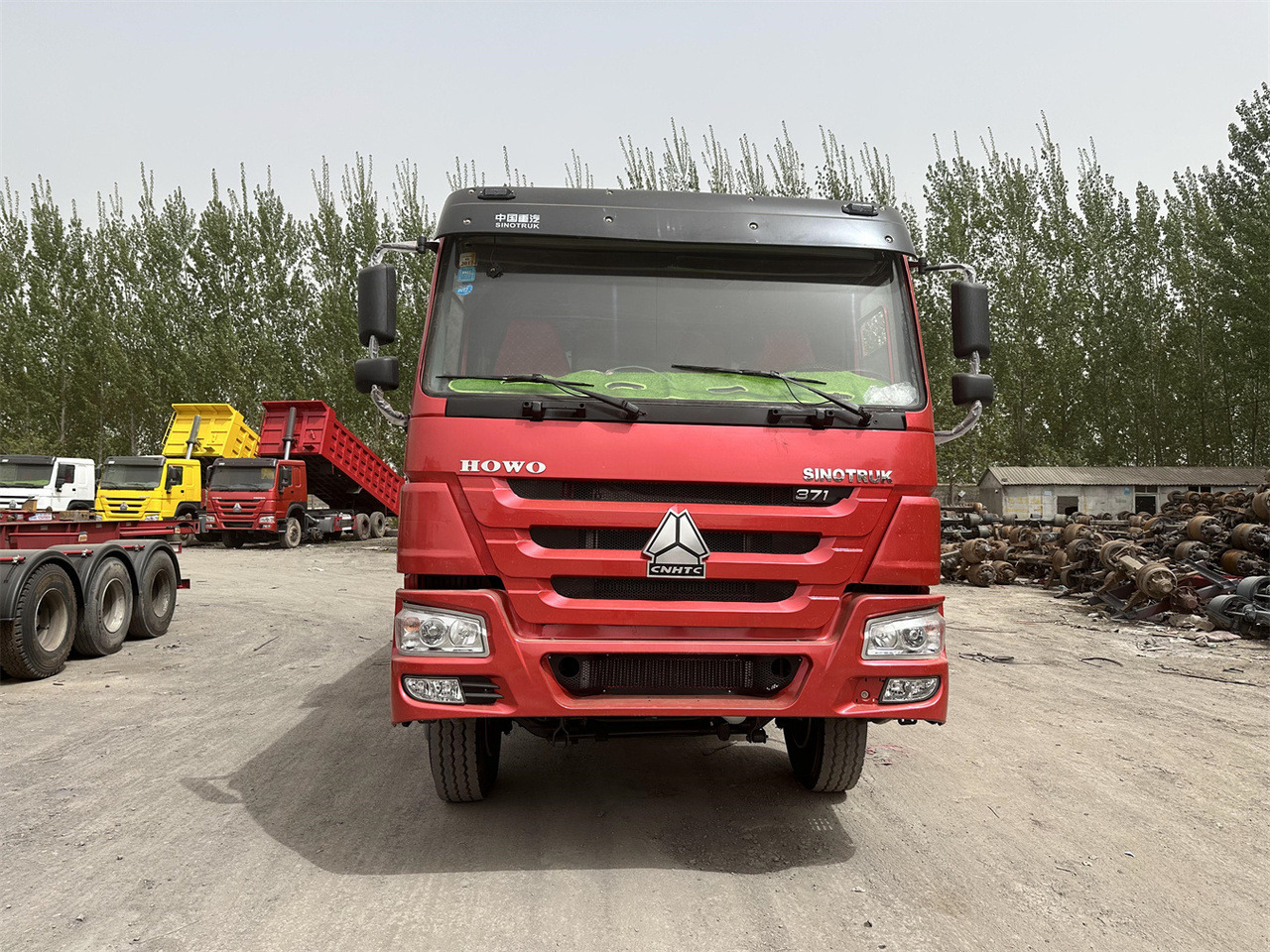 SINOTRUK Howo Dump truck 371 - Camião basculante: foto 4 SINOTRUK Howo Dump truck 371 - Camião basculante: foto 4