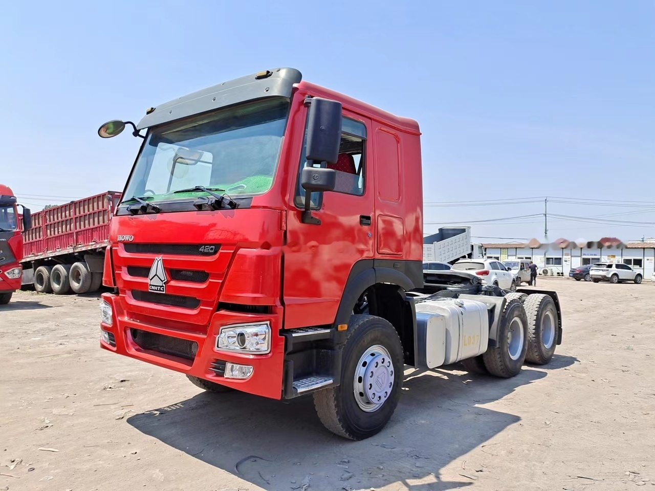 SINOTRUK Howo tractor unit 420 - Tractor: foto 1 SINOTRUK Howo tractor unit 420 - Tractor: foto 1