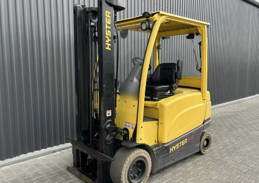 Hyster J3.0XN - Empilhadeira elétrica: foto 1 Hyster J3.0XN - Empilhadeira elétrica: foto 1