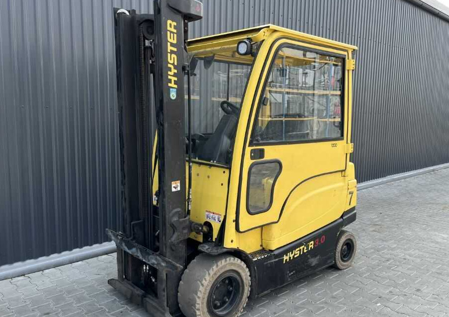 Hyster J3.0XN - Empilhadeira elétrica: foto 1 Hyster J3.0XN - Empilhadeira elétrica: foto 1