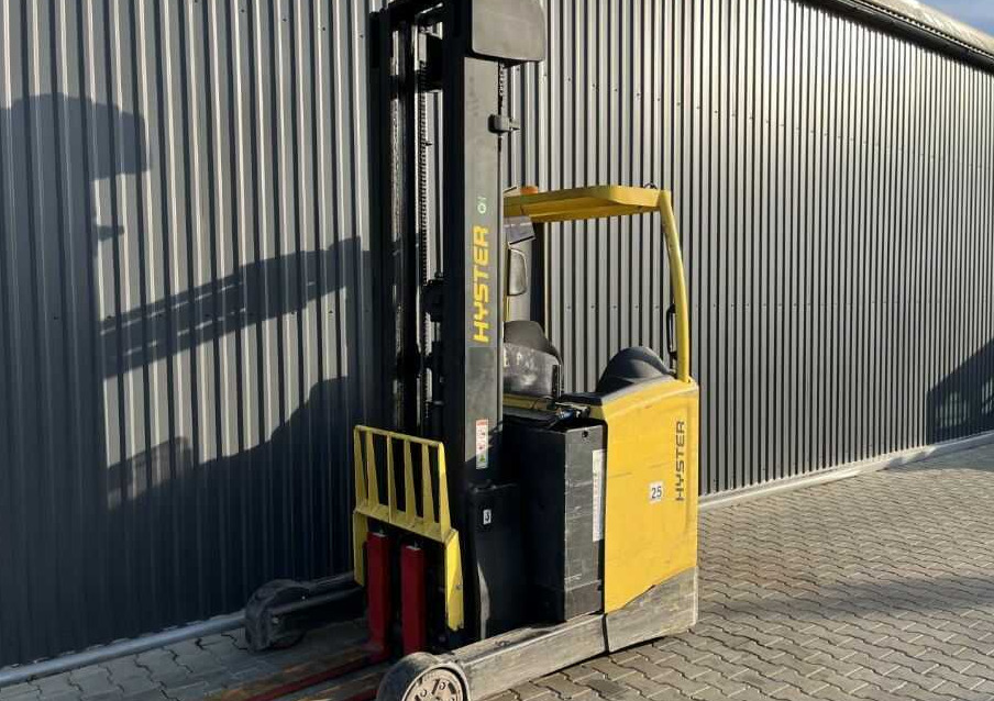 Hyster R2.0 - Empilhador retráctil: foto 1 Hyster R2.0 - Empilhador retráctil: foto 1