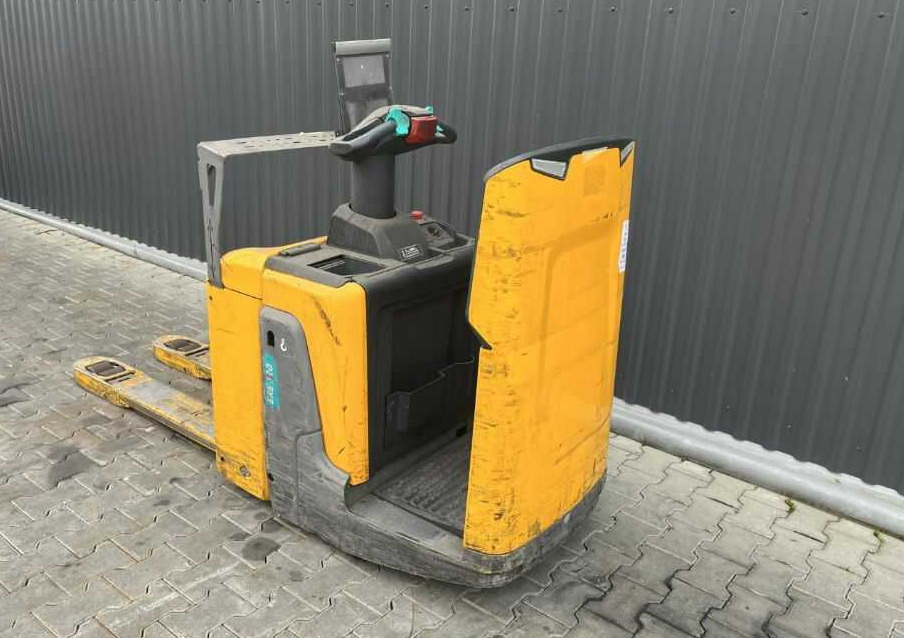 Jungheinrich ERE120 - Stacker: foto 3 Jungheinrich ERE120 - Stacker: foto 3