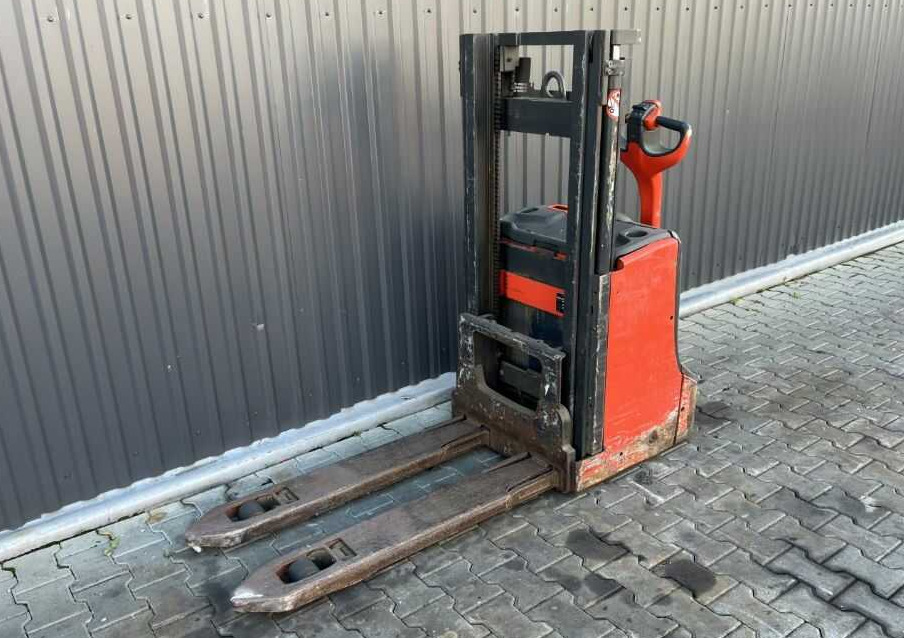 Linde D08 - Stacker: foto 1 Linde D08 - Stacker: foto 1