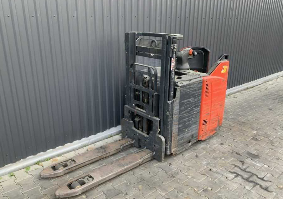 Linde D12SP - Porta-palete: foto 1 Linde D12SP - Porta-palete: foto 1