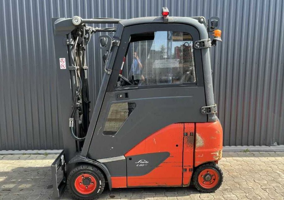 Linde E20PH-02 - Empilhadeira elétrica: foto 2 Linde E20PH-02 - Empilhadeira elétrica: foto 2
