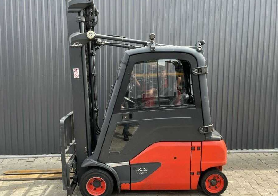 Linde E20PL-02 - Empilhadeira elétrica: foto 2 Linde E20PL-02 - Empilhadeira elétrica: foto 2