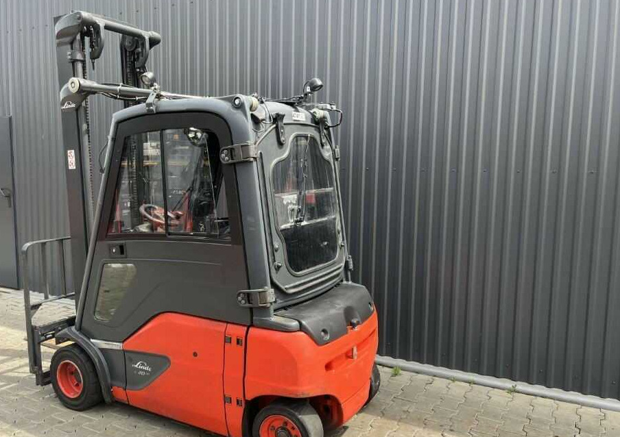 Linde E20PL-02 - Empilhadeira elétrica: foto 3 Linde E20PL-02 - Empilhadeira elétrica: foto 3