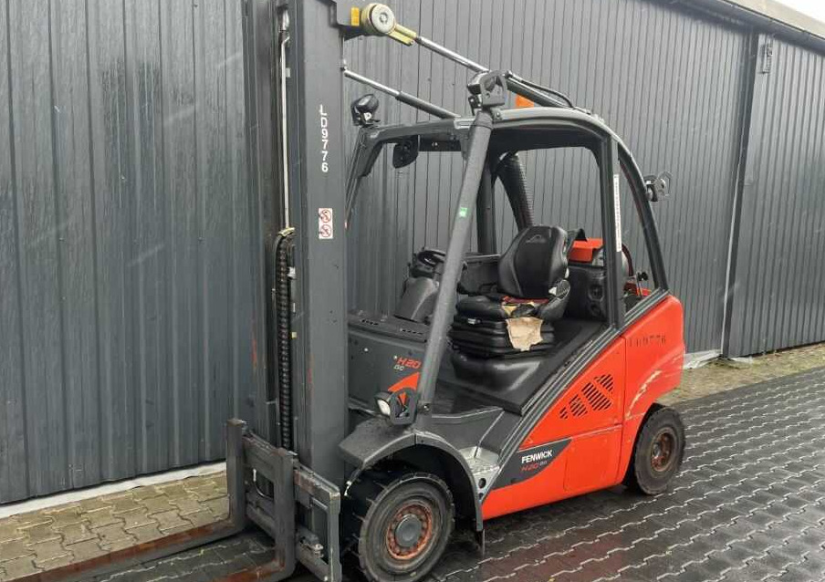Linde H20T-01/600 - Empilhadeira a gás: foto 1 Linde H20T-01/600 - Empilhadeira a gás: foto 1