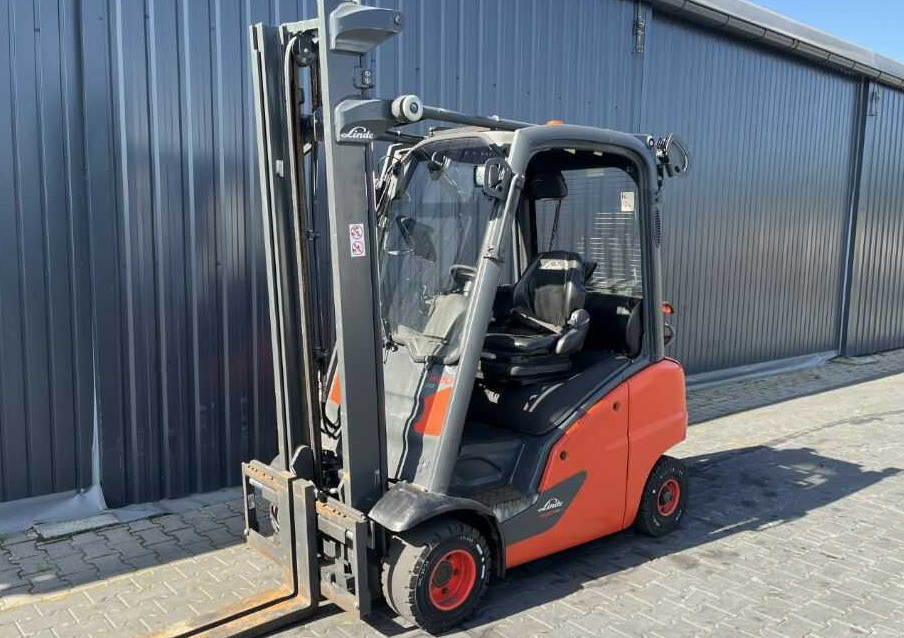Linde H20T-01 - Empilhadeira a gás: foto 1 Linde H20T-01 - Empilhadeira a gás: foto 1