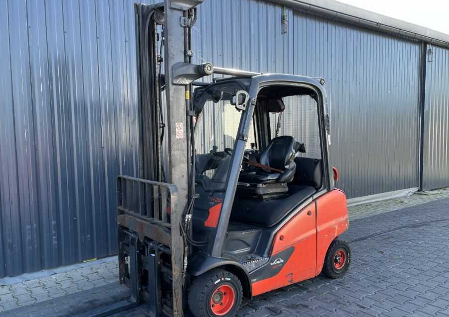 Linde H20T-01 - Empilhadeira a gás: foto 1 Linde H20T-01 - Empilhadeira a gás: foto 1