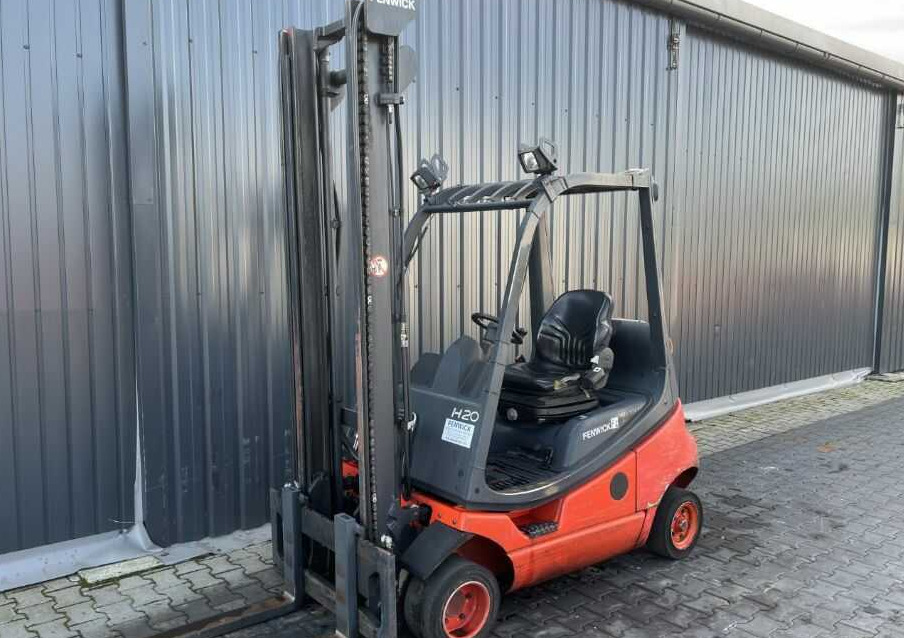 Linde H20T-03 - Empilhadeira a gás: foto 1 Linde H20T-03 - Empilhadeira a gás: foto 1