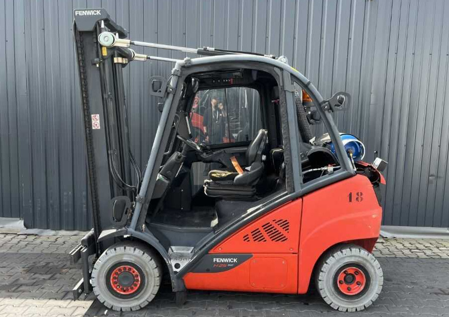 Linde H25T-02 - Empilhadeira a gás: foto 2 Linde H25T-02 - Empilhadeira a gás: foto 2
