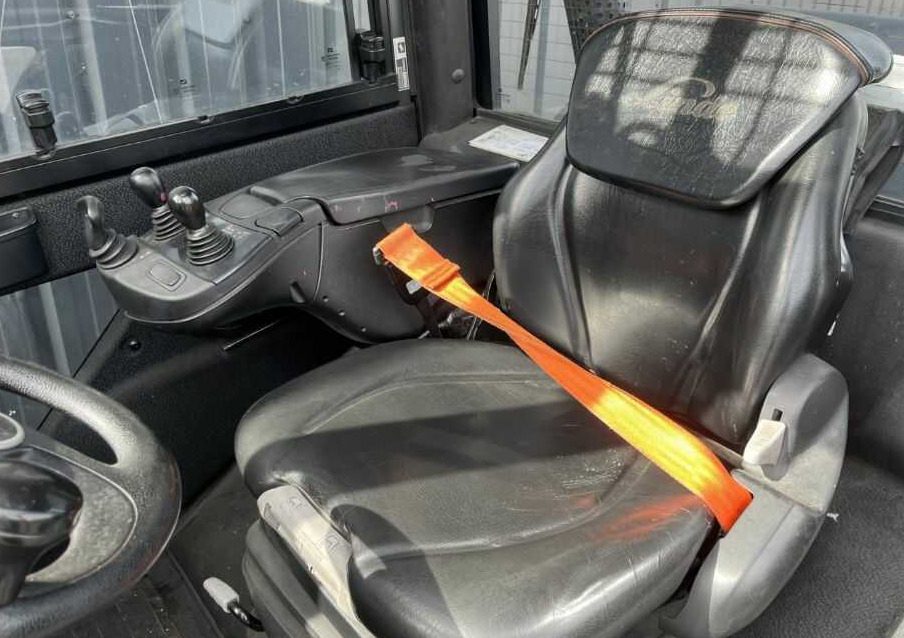 Empilhadeira a gás Linde H25T-02: foto 8