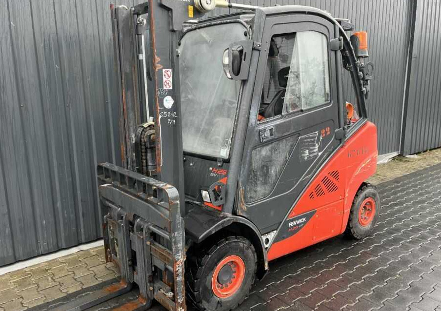 Linde H25T-02 - Empilhadeira a gás: foto 1 Linde H25T-02 - Empilhadeira a gás: foto 1