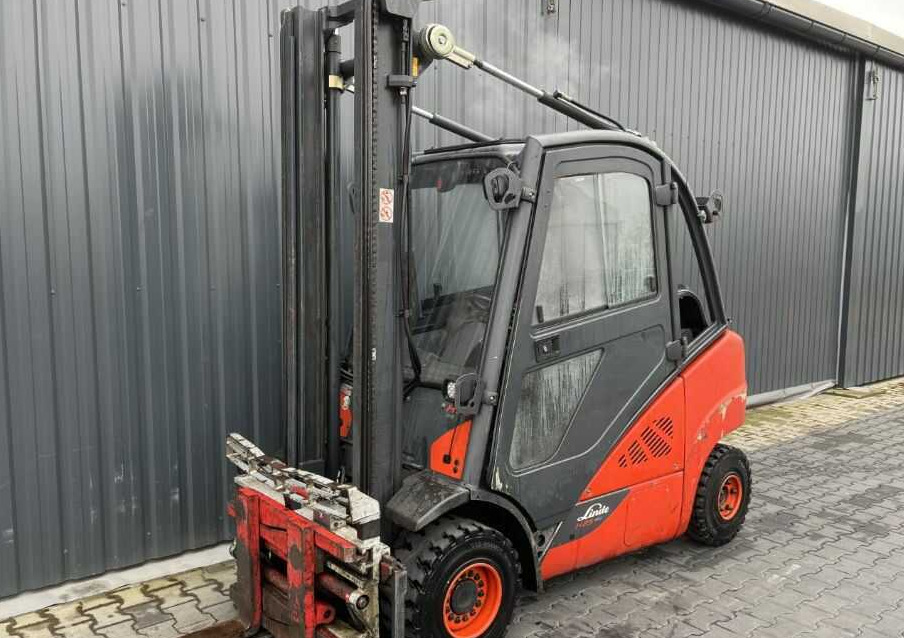 Linde H25T-02 - Empilhadeira a gás: foto 1 Linde H25T-02 - Empilhadeira a gás: foto 1